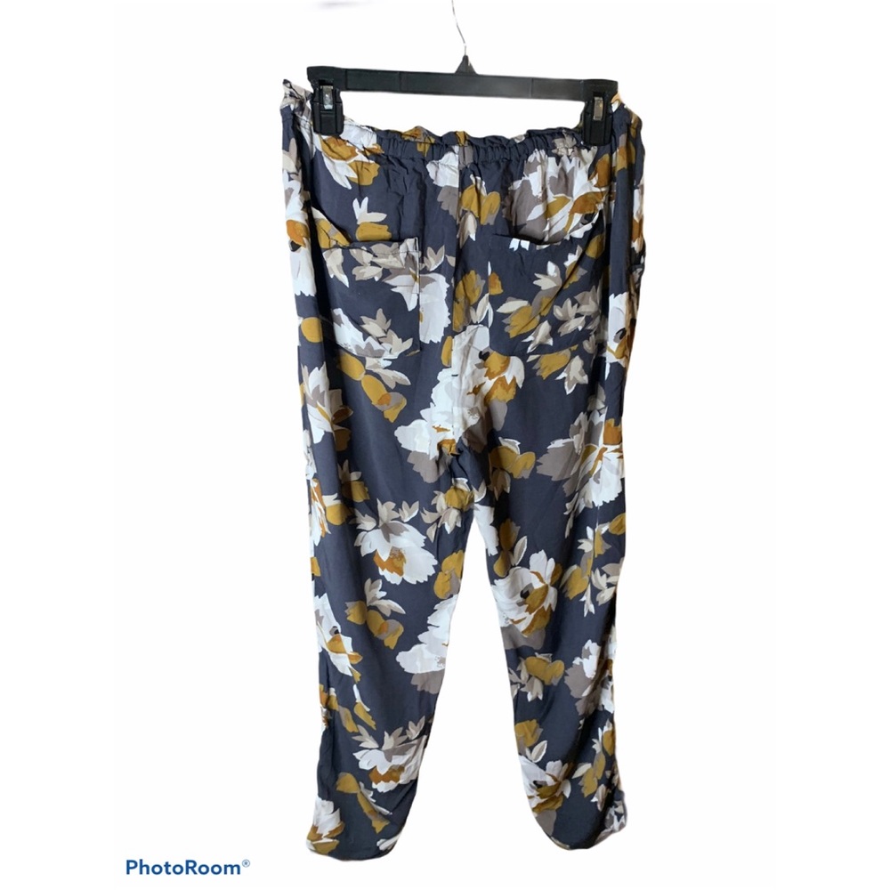 Old Navy Paperbag Pants Floral Size Small